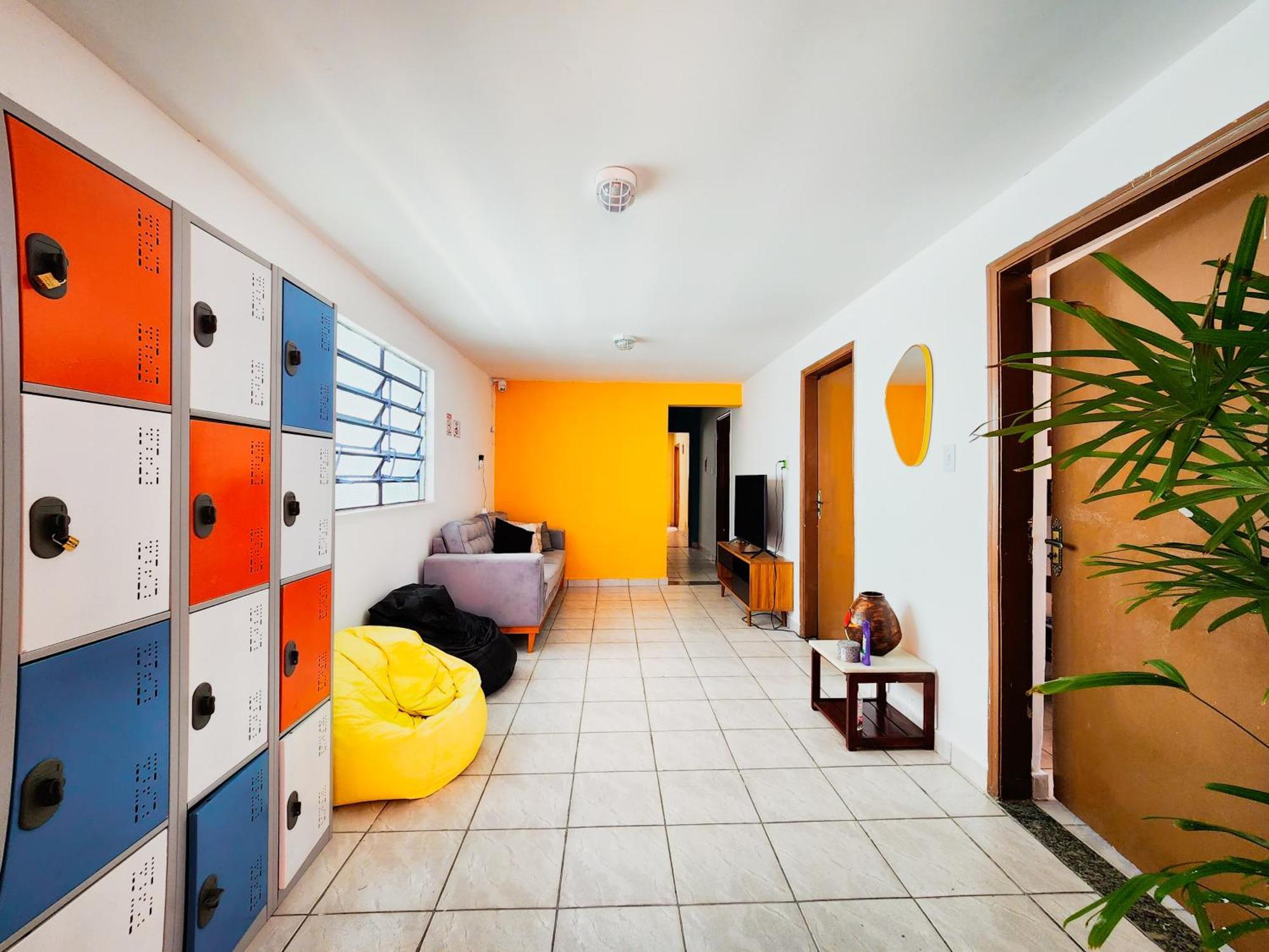 Hostel Trem Bao De *
